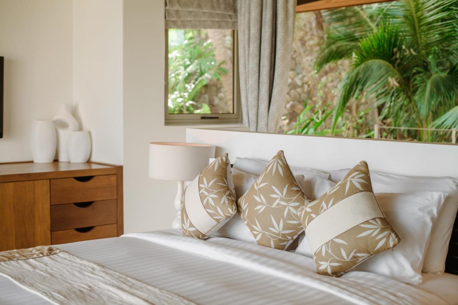 Amaze Seaview At Chaweng & 40m Pool Bed & Breakfast *